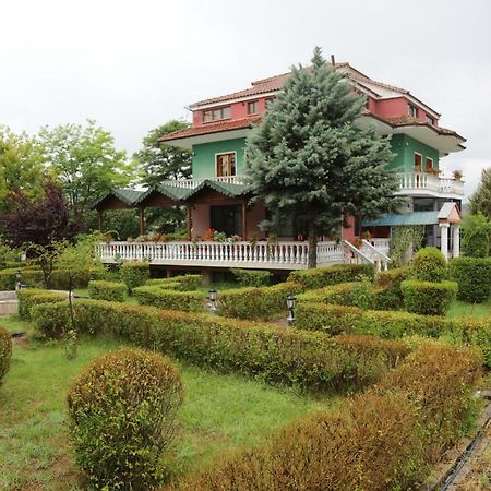 Hotel Villa Kabashi 코르처 외부 사진
