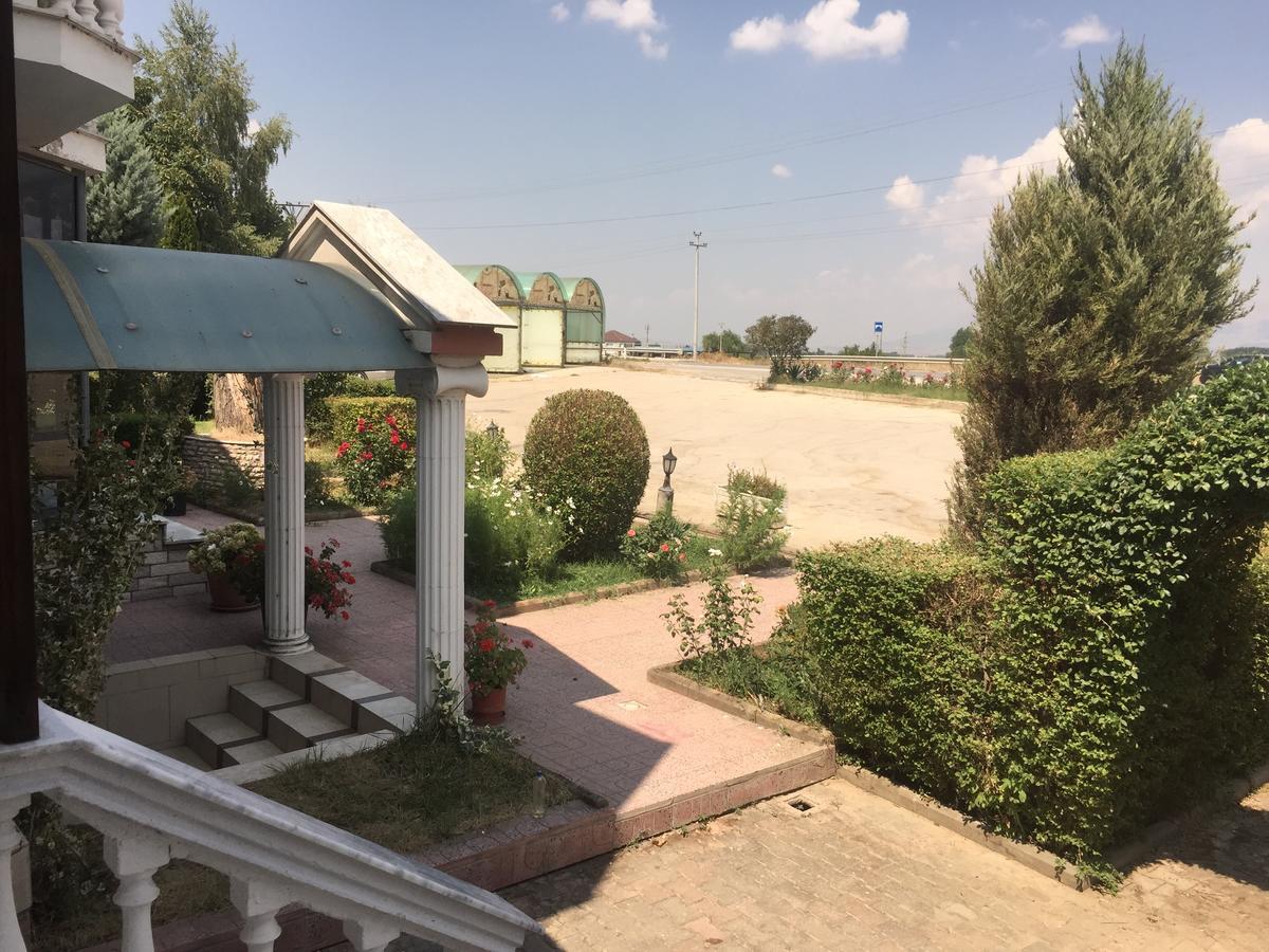 Hotel Villa Kabashi 코르처 외부 사진
