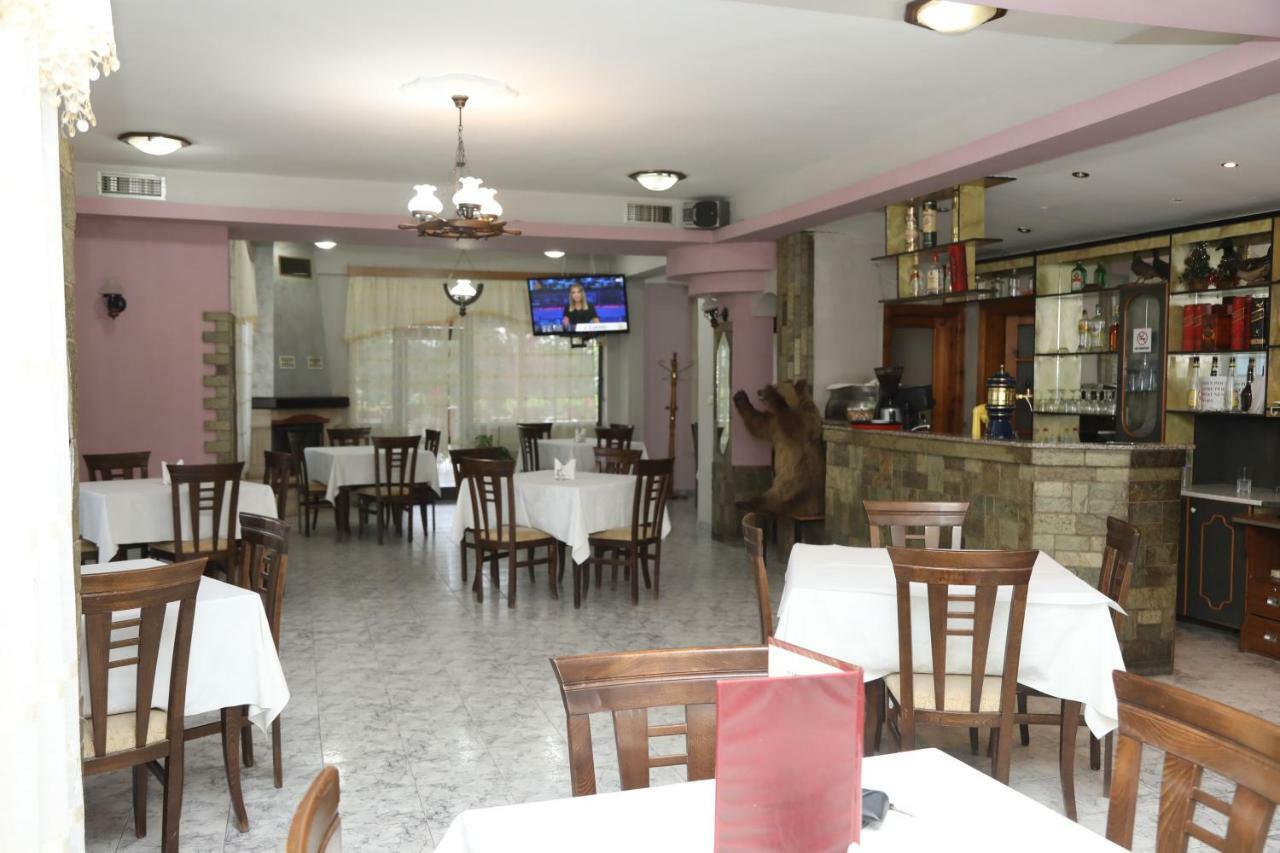 Hotel Villa Kabashi 코르처 외부 사진