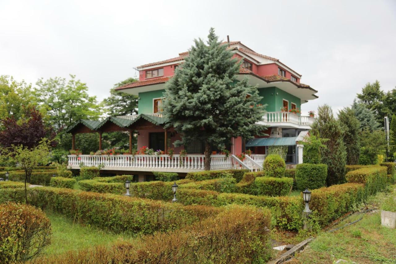 Hotel Villa Kabashi 코르처 외부 사진