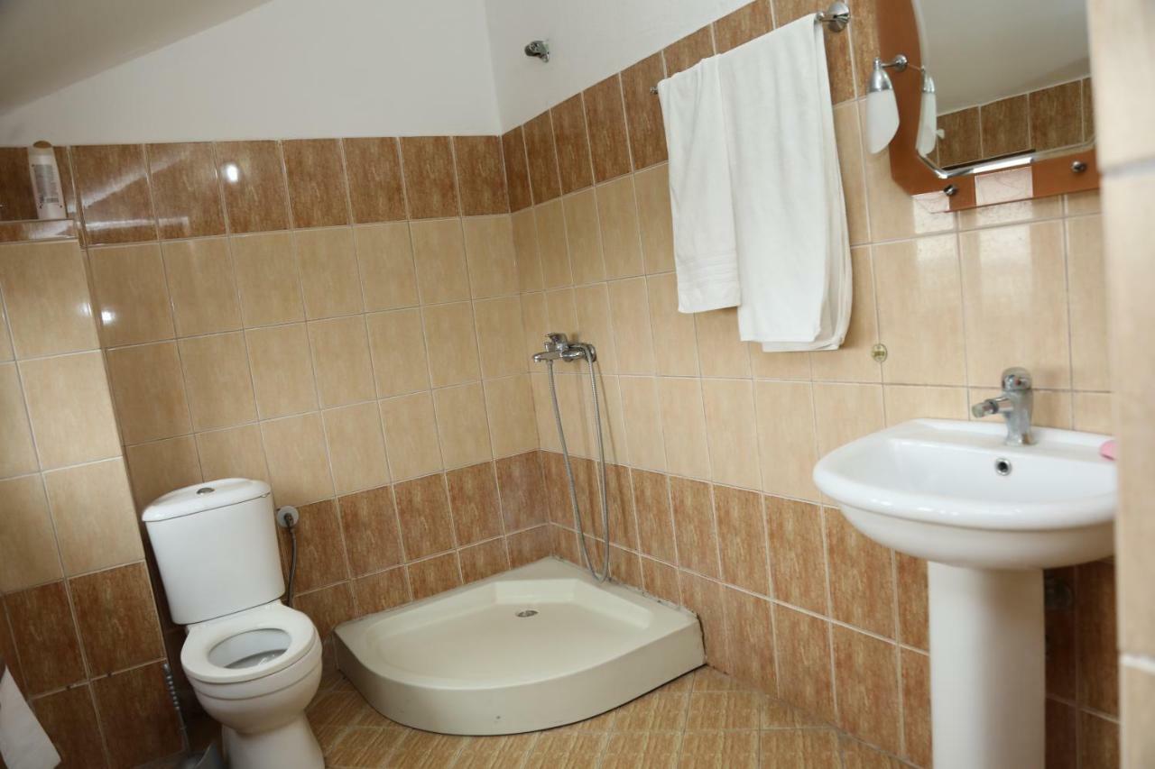 Hotel Villa Kabashi 코르처 외부 사진