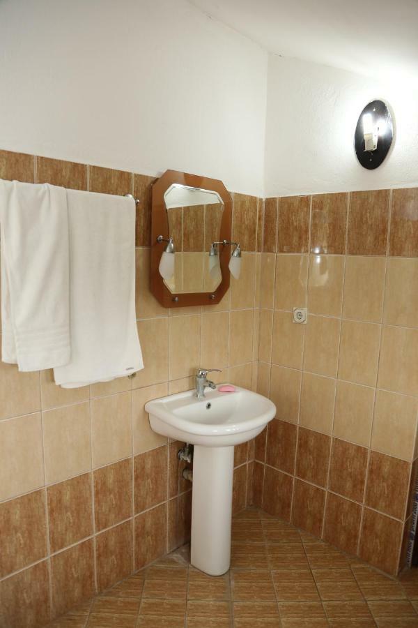 Hotel Villa Kabashi 코르처 외부 사진